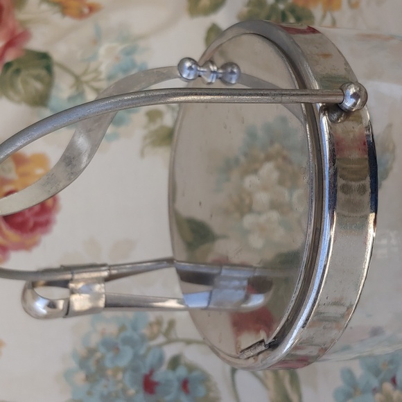 Vintage Etched Crystal Ice Bucket with Stainless Steel Lid and Tongs - Picture 10 of 15